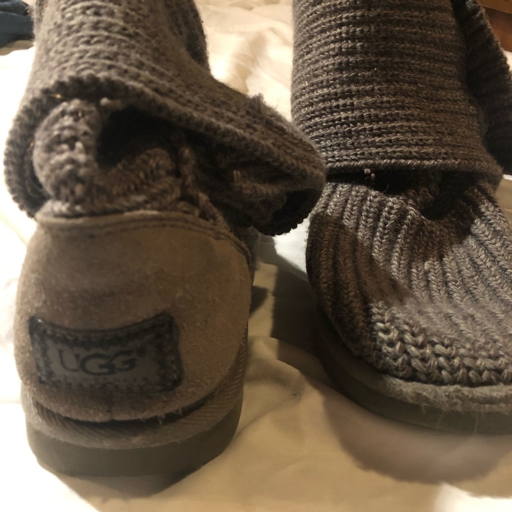 Grey Uggs - image 4